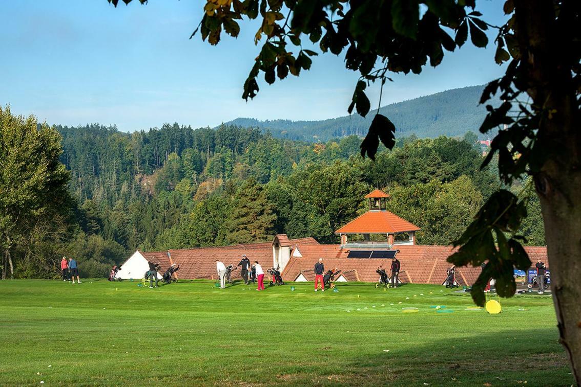 Wellness Hotel Svachovka Mírkovice Buitenkant foto